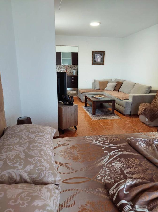 Apartmani Jovan Ulcinj Bagian luar foto